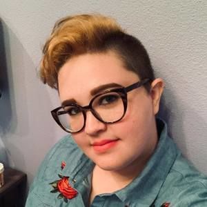 Meet your Posher, Kori